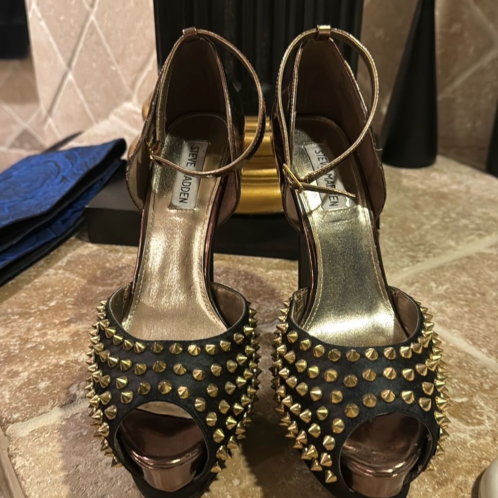 Steve Madden Size 10 six inch heel platform stiletto spiked heels
